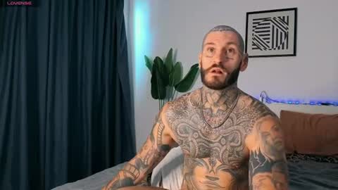 Snapshot of lucasexclusive chatting on 06-12-26, 06:12 lucasexclusive online show from 06-12-26, 06:12