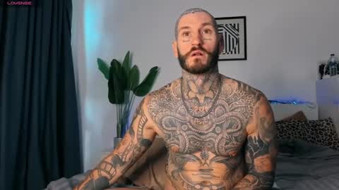 Snapshot of lucasexclusive chatting on 06-14-26, 05:31 lucasexclusive online show from 06-14-26, 05:31