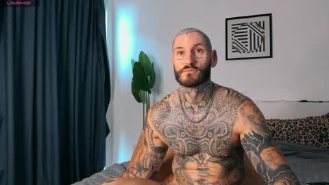 Snapshot of lucasexclusive chatting on 06-20-26, 04:48 lucasexclusive online show from 06-20-26, 04:48