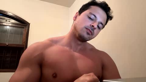 Snapshot of lucasfit24 chatting on 01-15-25, 11:43 lucasfit24 online show from 01-15-25, 11:43