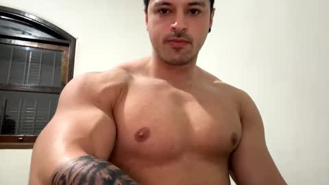 Snapshot of lucasfit24 chatting on 01-18-25, 06:10 lucasfit24 online show from 01-18-25, 06:10