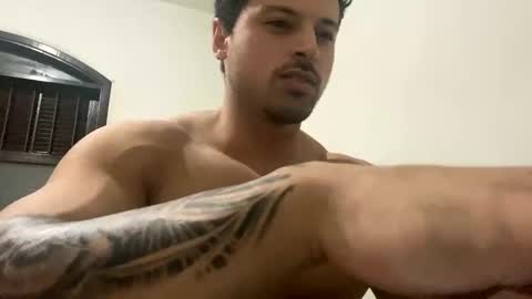 Snapshot of lucasfit24 chatting on 01-28-25, 11:28 lucasfit24 online show from 01-28-25, 11:28
