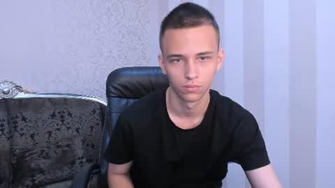 Snapshot of lucaskaur chatting on 07-15-26, 12:21 lucaskaur online show from 07-15-26, 12:21