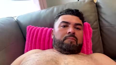 lucasmagana85 online show from 05-09-26, 10:48
