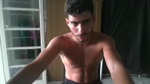 Snapshot of lucasmansoni chatting on 01-12-26, 05:07 lucasmansoni online show from 01-12-26, 05:07