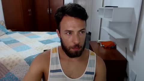 lucassouza23 online show from 01-04-25, 03:28