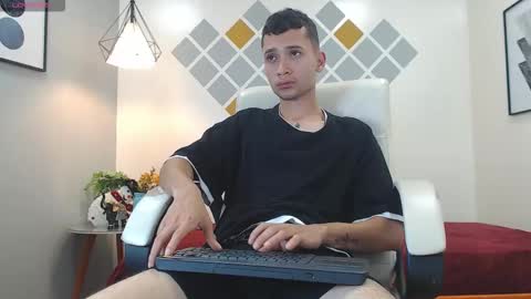 LucassSmith11 online show from 01-19-26, 12:09