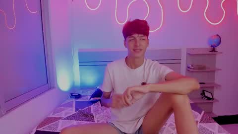 Luccas Ferreira online show from 11-25-25, 07:03