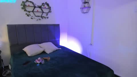 Lucero  online show from 12-14-25, 03:23