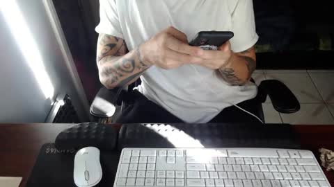 Luchi Luchano online show from 11-29-25, 10:02