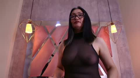 Luci online show from 04-19-26, 03:28