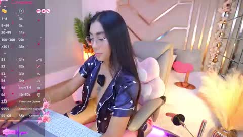 Snapshot of luci_tender chatting on 06-26-26, 01:10 hanna online show from 06-26-26, 01:10