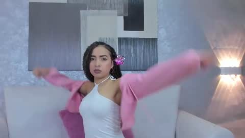 Snapshot of lucia_janne chatting on 06-09-26, 08:53 Lucla online show from 06-09-26, 08:53