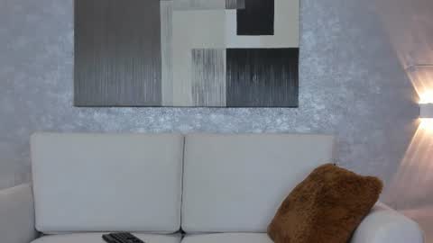 Snapshot of lucia_janne chatting on 07-08-26, 08:35 Lucla online show from 07-08-26, 08:35