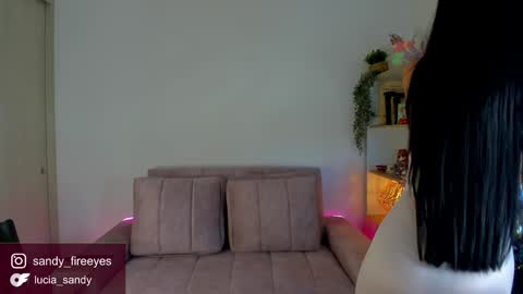 Lu   Intagramsandy fireeyes online show from 12-03-24, 09:56