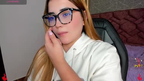 lucia star  online show from 01-21-25, 06:12