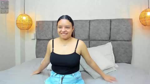 LUCIA  online show from 09-20-25, 12:06