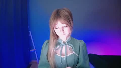 Lucy online show from 03-10-25, 04:35