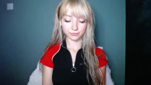 Lucy online show from 09-14-25, 09:03