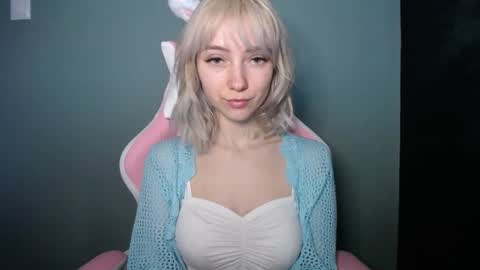 Lucy online show from 03-28-26, 01:22