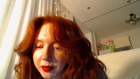 Snapshot of luciacoy chatting on 03-08-25, 07:31 Lucia online show from 03-08-25, 07:31