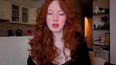 Snapshot of luciacoy chatting on 06-26-26, 06:23 Lucia online show from 06-26-26, 06:23