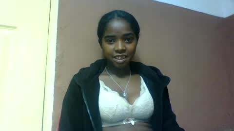 luciah148539 online show from 07-27-26, 04:14