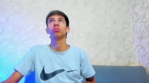 Pirulo online show from 11-21-25, 12:37