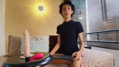 Snapshot of lucian_morel_s chatting on 09-23-25, 12:41 Lucian Morel S online show from 09-23-25, 12:41