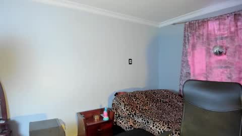 Luciana Evans online show from 11-13-25, 02:27