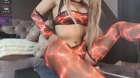 luciana_hunters online show from 11-14-25, 12:04