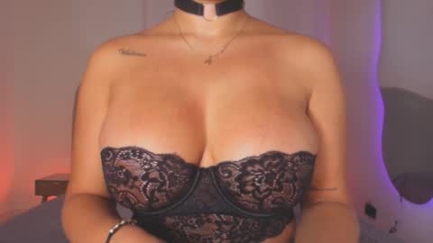 instagram luciana417  online show from 01-10-26, 03:08