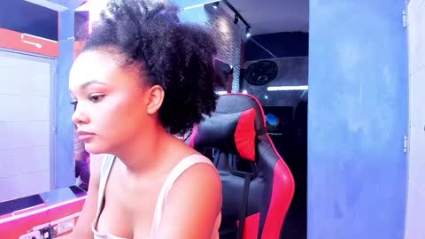 LUCIANA  online show from 04-08-26, 12:27