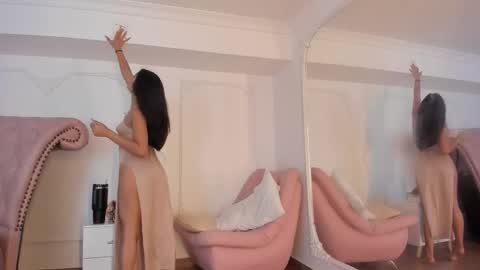 Luciana online show from 10-12-25, 05:34