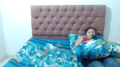 luciana_rober online show from 10-14-25, 02:12