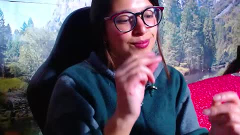 Lucy online show from 11-05-25, 04:01