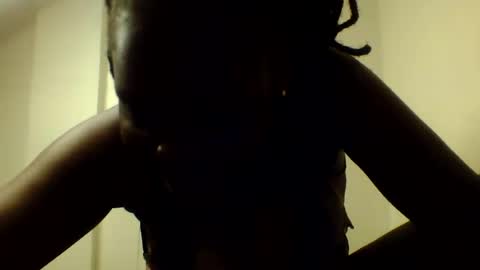 Snapshot of luciaresa chatting on 06-19-26, 08:51 luciaresa online show from 06-19-26, 08:51