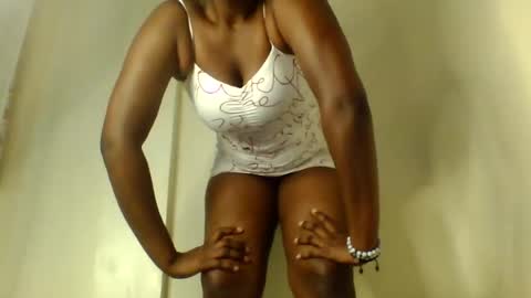 Snapshot of luciaresa chatting on 07-16-26, 06:14 luciaresa online show from 07-16-26, 06:14