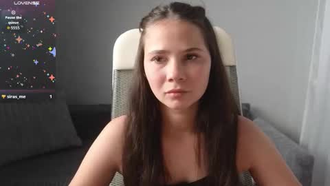 Snapshot of luciasensual chatting on 09-14-25, 03:22 Lucia online show from 09-14-25, 03:22