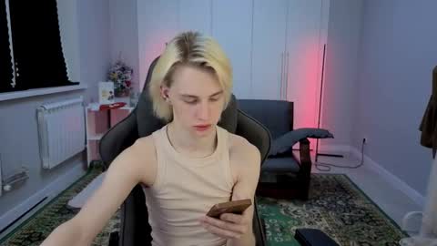 Angelok online show from 03-17-26, 11:24