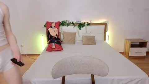 Snapshot of lucidangelok chatting on 05-31-26, 07:04 Angelok online show from 05-31-26, 07:04