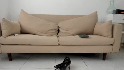 Snapshot of lucie_oude_ chatting on 06-02-26, 09:50 Lucie online show from 06-02-26, 09:50