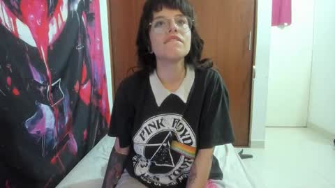 camila online show from 12-17-25, 05:30