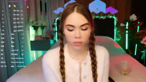 MimiFors online show from 11-17-25, 04:46