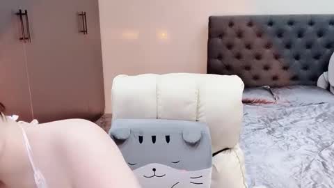 lucii04 online show from 12-20-25, 11:17