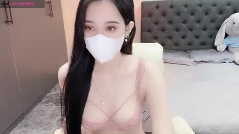 Snapshot of lucii04 chatting on 05-18-26, 03:51 lucii04 online show from 05-18-26, 03:51