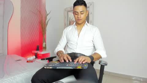 Leo online show from 04-10-26, 12:10