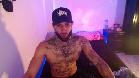 luciifer_hills online show from 11-25-25, 04:07