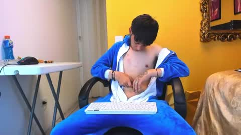 luckk_ online show from 06-26-26, 05:45