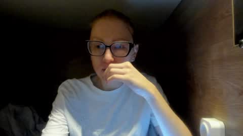 lucky_licky20 online show from 01-29-25, 04:05